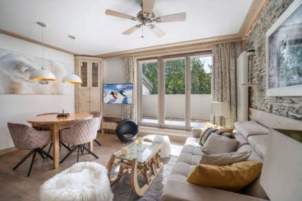 2 Bedroom Apartment, Rue Des Rois