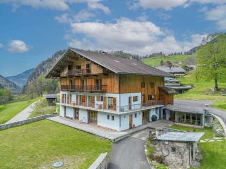 10 Bedroom Chalet, Les Cernix