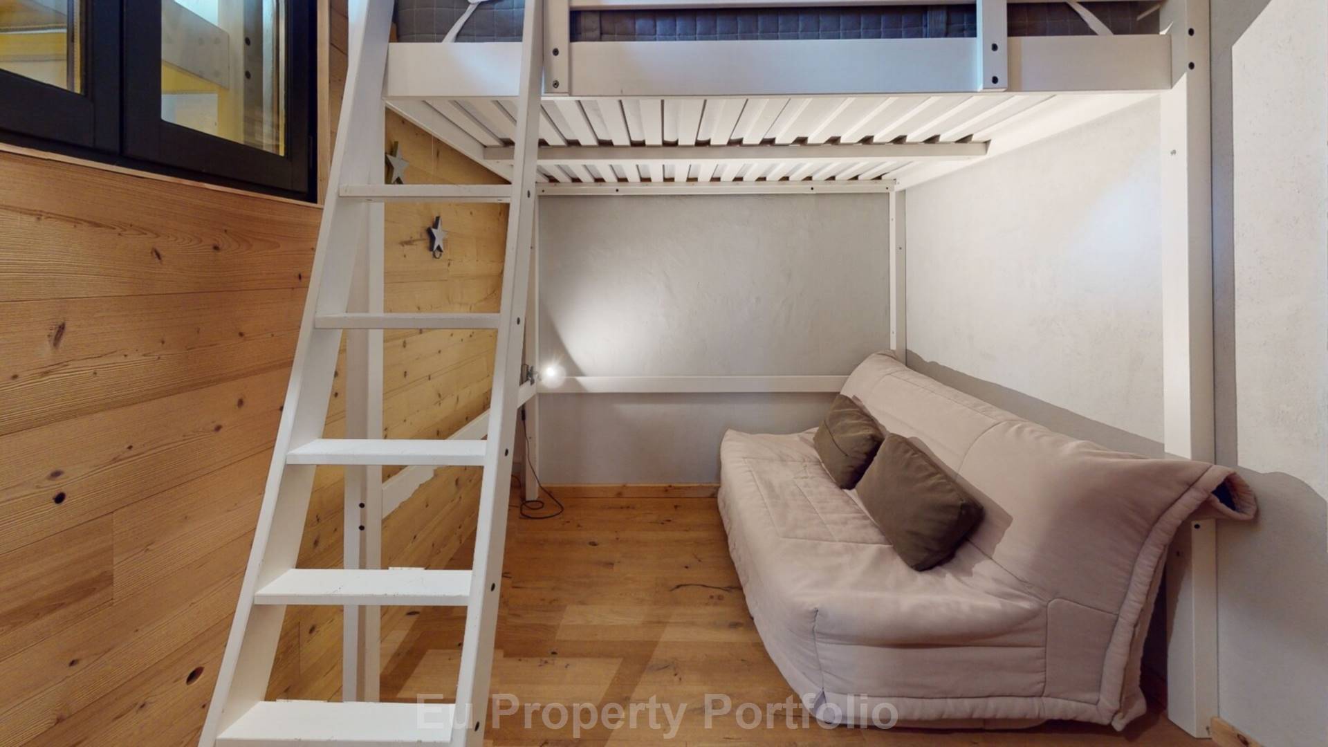 Centre Village, Image 7