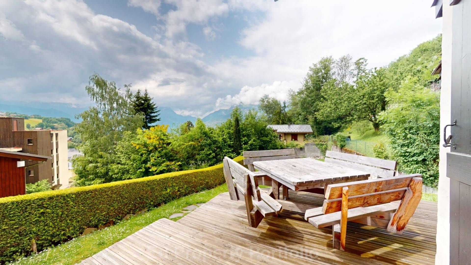 Centre Village, Image 9