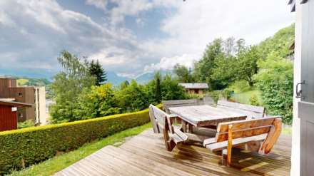 Centre Village, Image 9