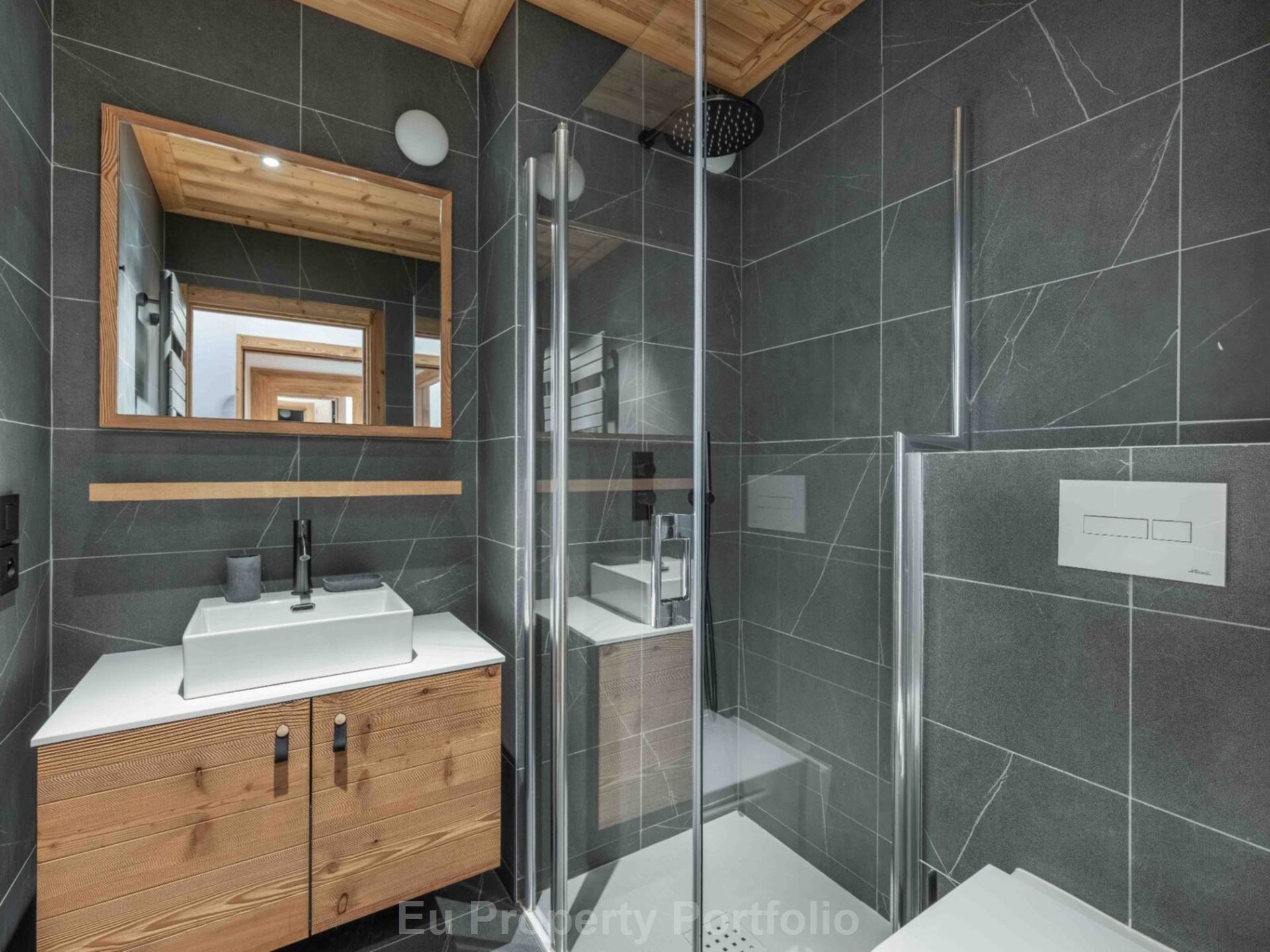 Le Jaillet, Image 11