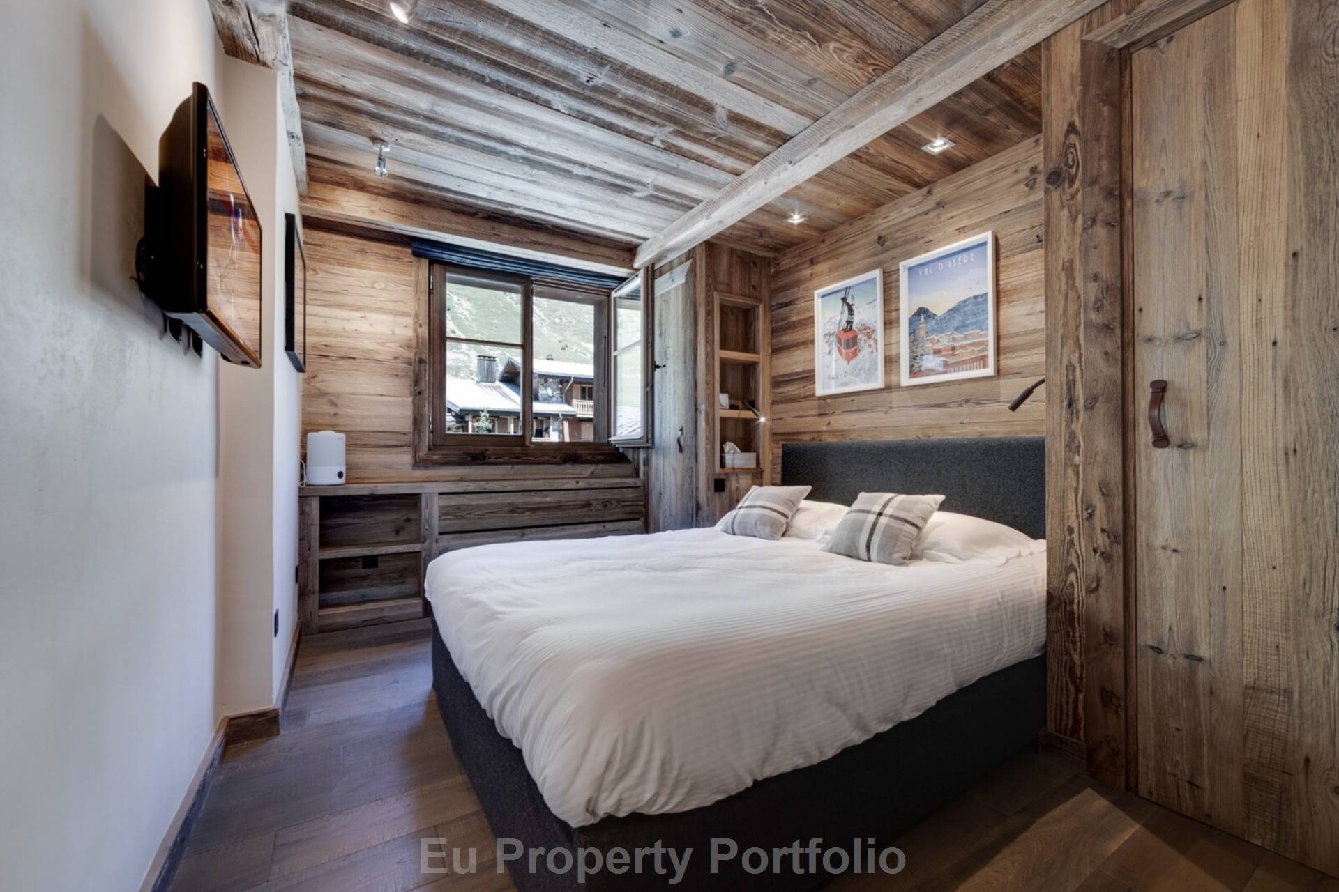 Vieux Village, Image 4