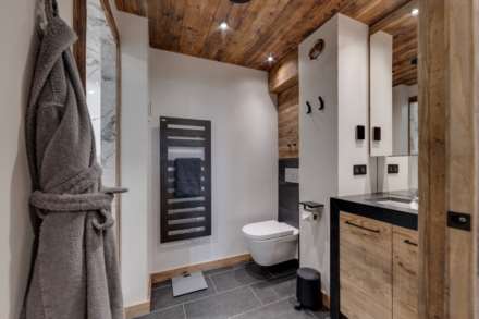 Vieux Village, Image 9