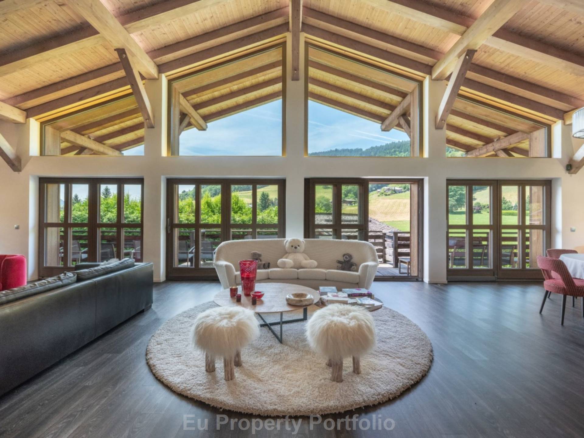 Demi Quartier, Image 2