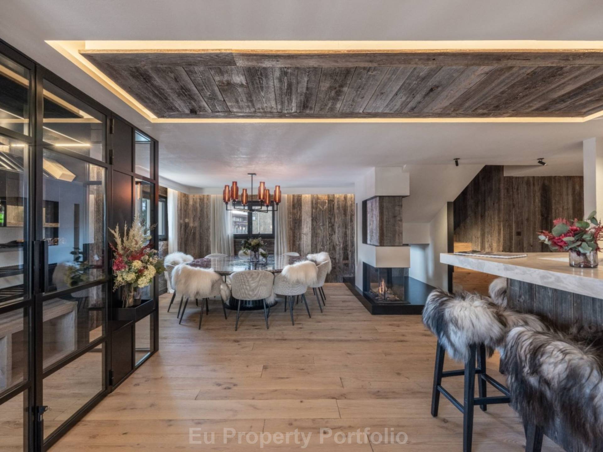 Centre Village - Rond Point, Image 16