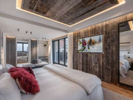 Centre Village - Rond Point, Image 3