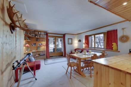 Centre Station, Image 1