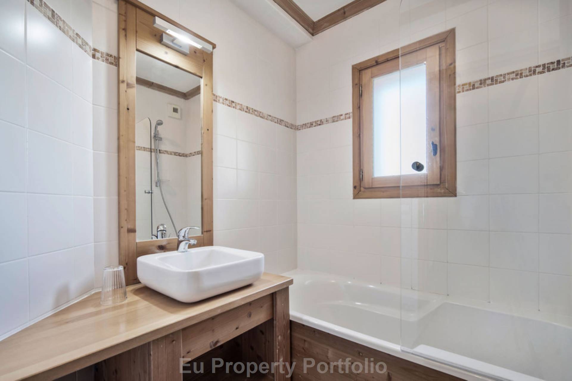 Les Menuires | Les Bruyeres, Image 10