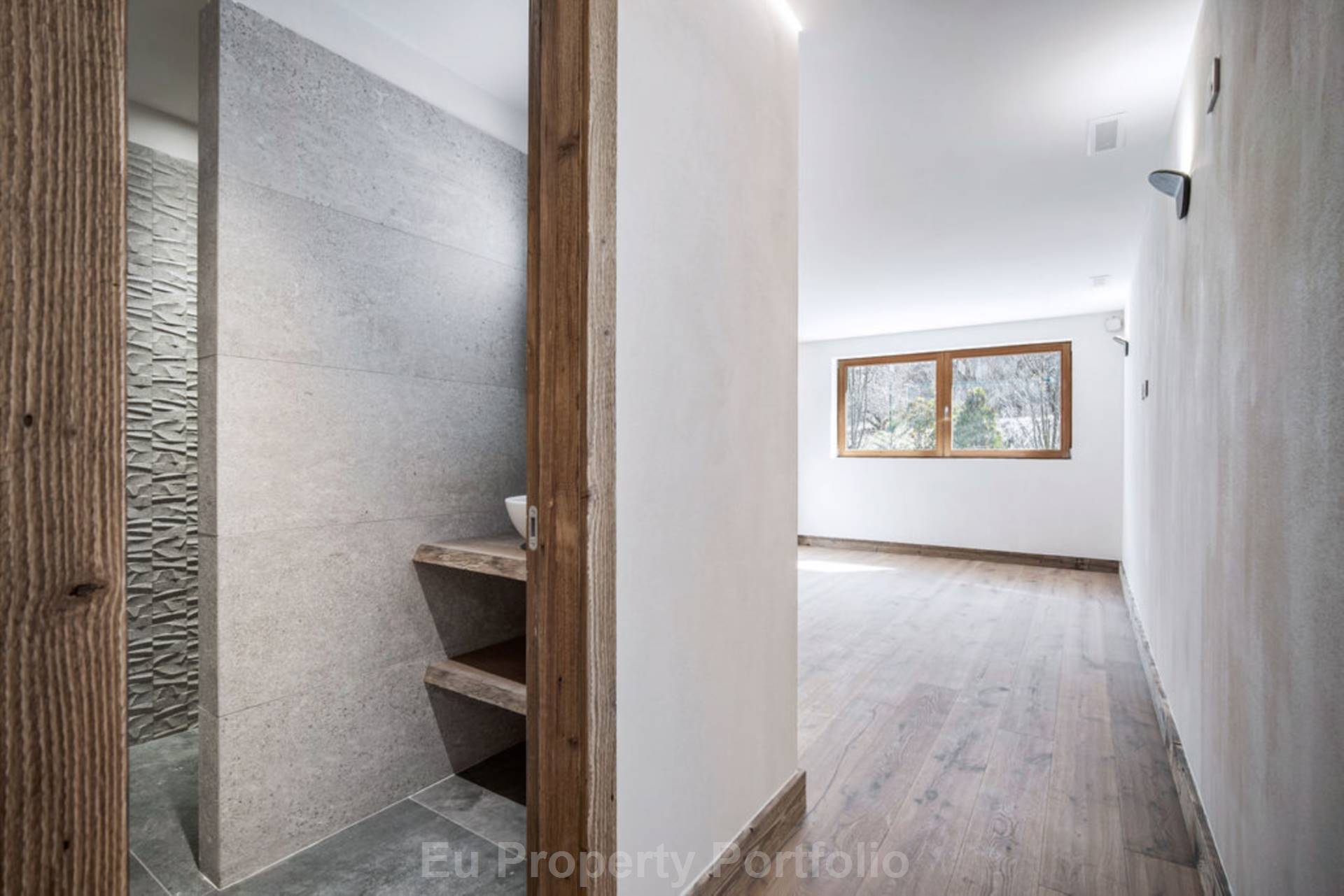 Les Mouilles, Image 12