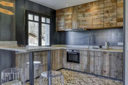 Centre Village, Image 5