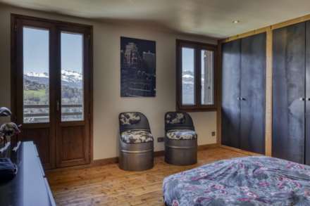 Centre Village, Image 7