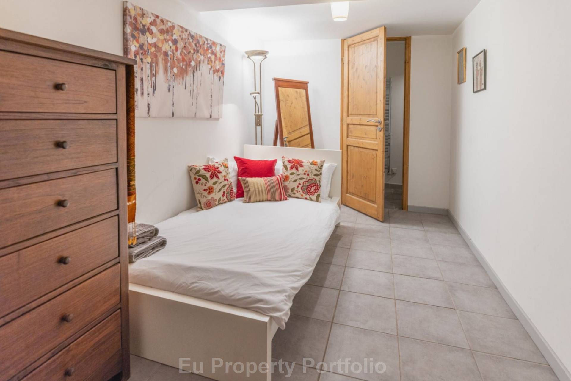 Saint-Martin-De-Belleville | C, Image 12