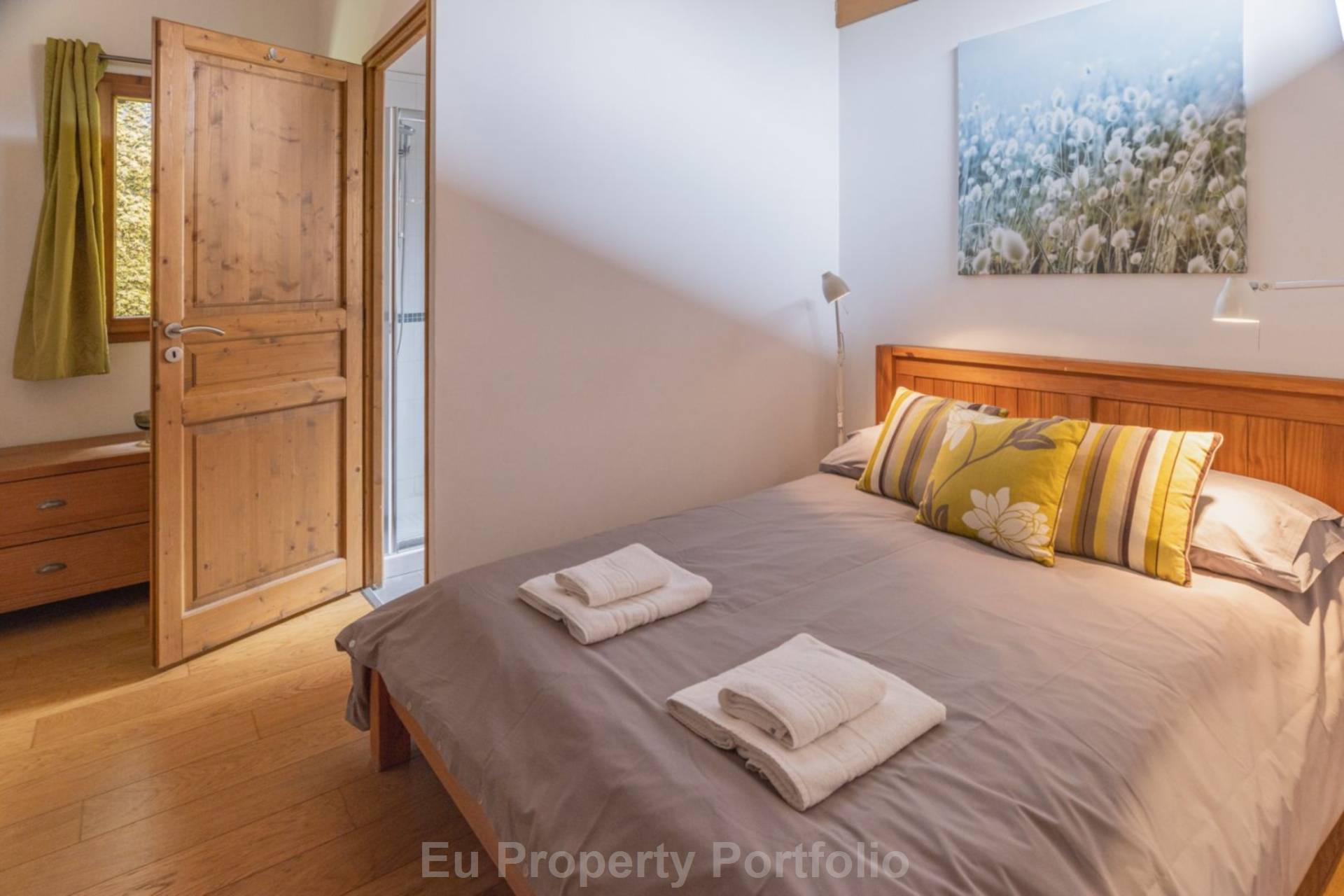 Saint-Martin-De-Belleville | C, Image 6