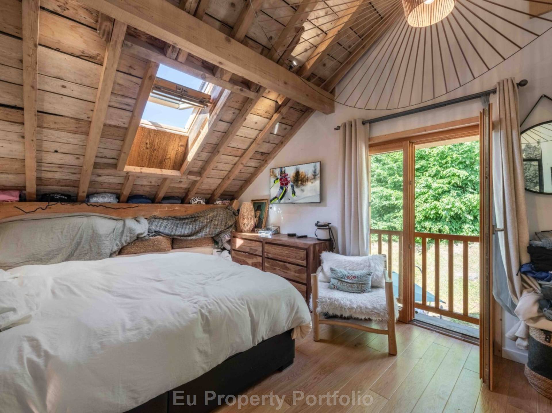 Demi-Quartier, Image 15