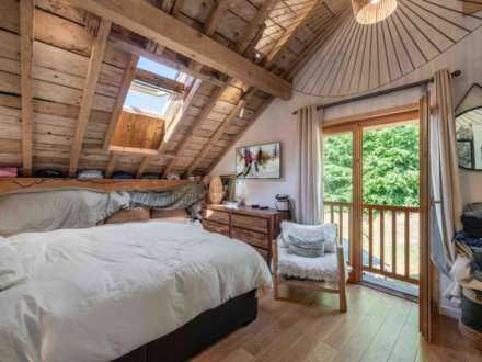 Demi-Quartier, Image 15