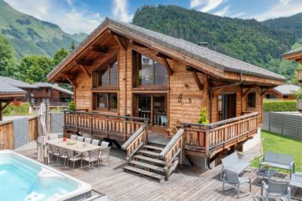 7 Bedroom Chalet, Morzine | La Plagne