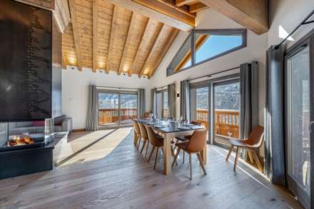 4 Bedroom Apartment, Méribel | Village