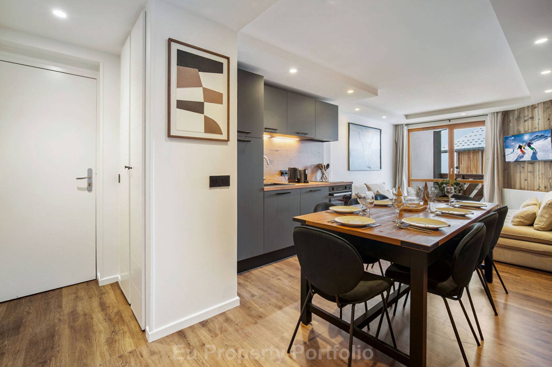 Les Belleville, Image 4