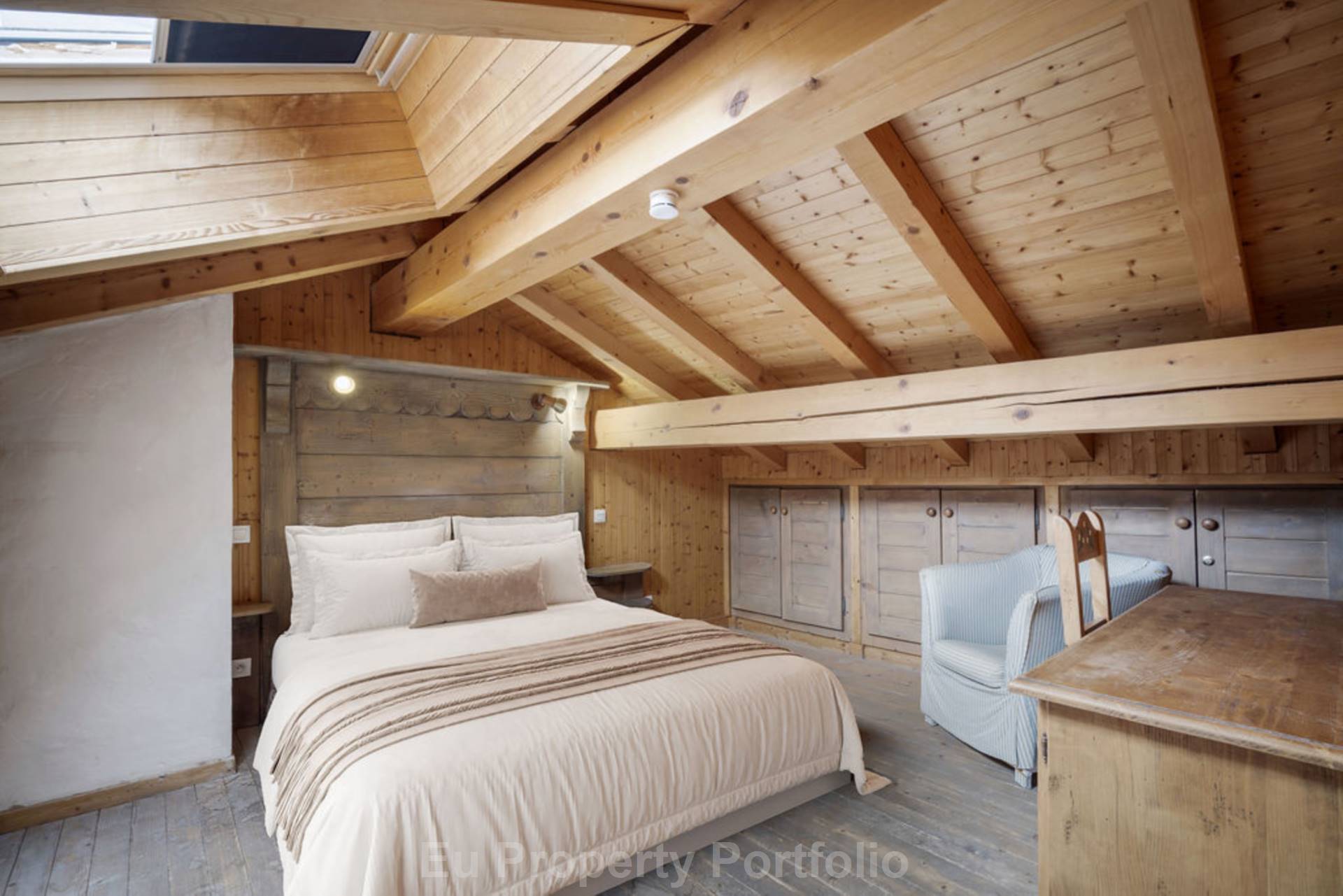 Saint-Martin-De-Belleville | V, Image 9