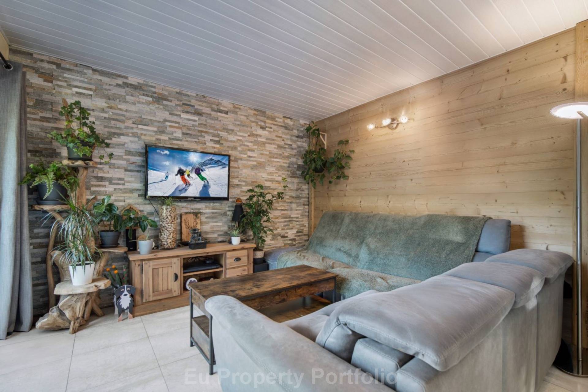 Saint-Martin-De-Belleville | C, Image 2