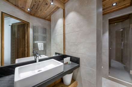 Val D'Isère | Le Centre, Image 12