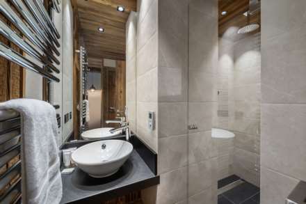 Val D'Isère | Le Centre, Image 9