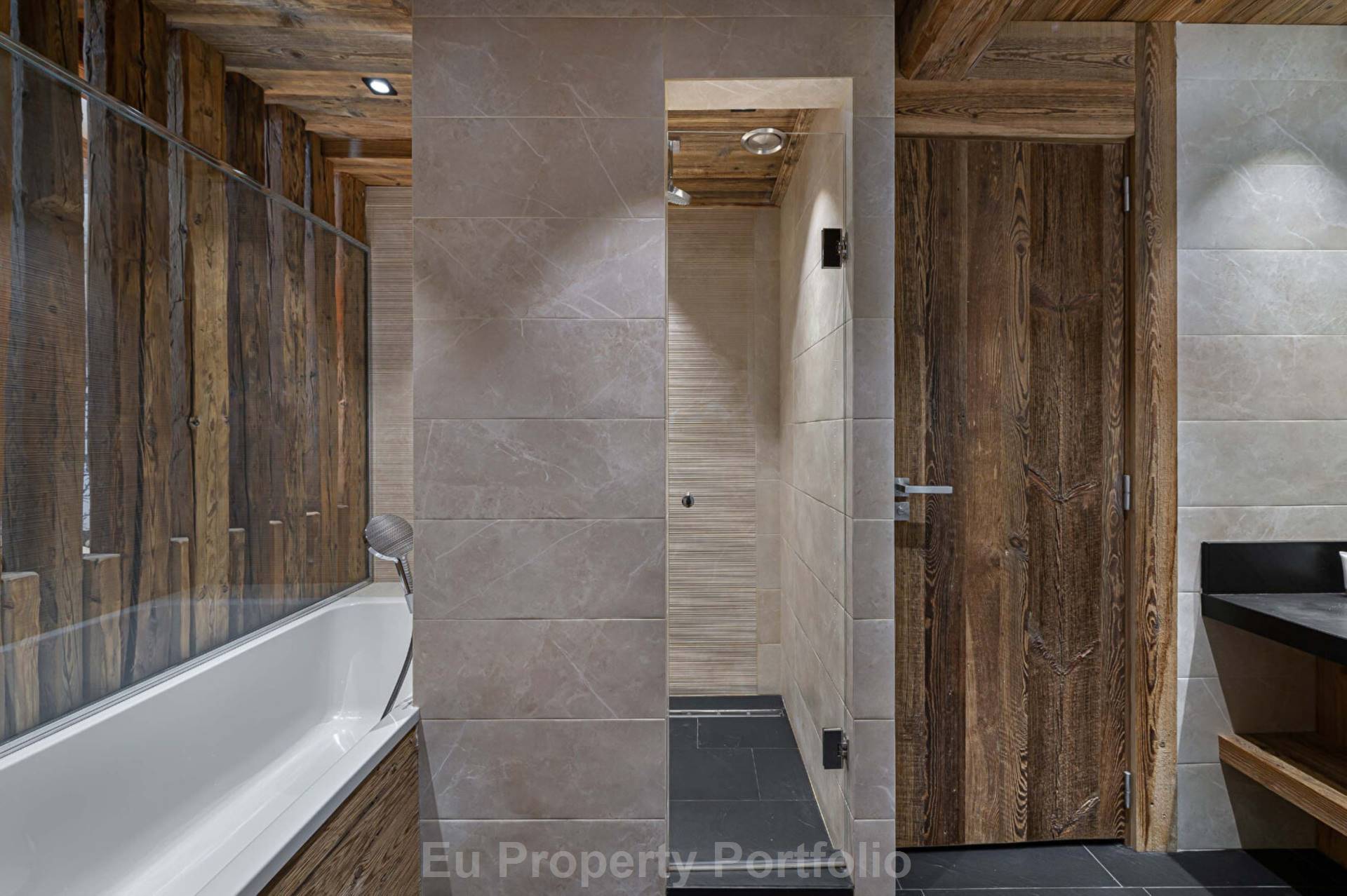 Val D'Isère | Le Centre, Image 10