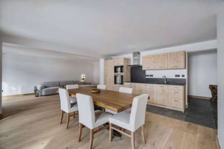 Saint-Martin-De-Belleville | L, Image 2