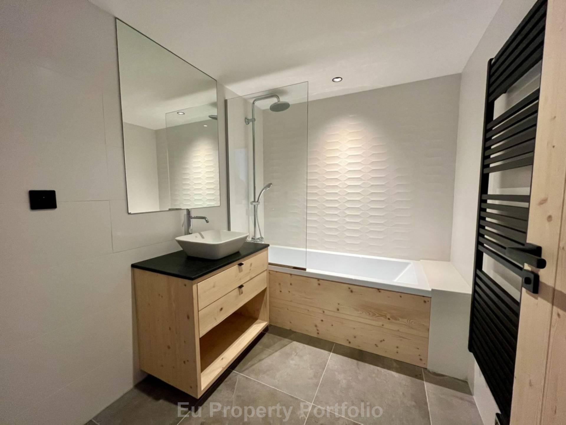 Saint-Martin-De-Belleville | L, Image 12