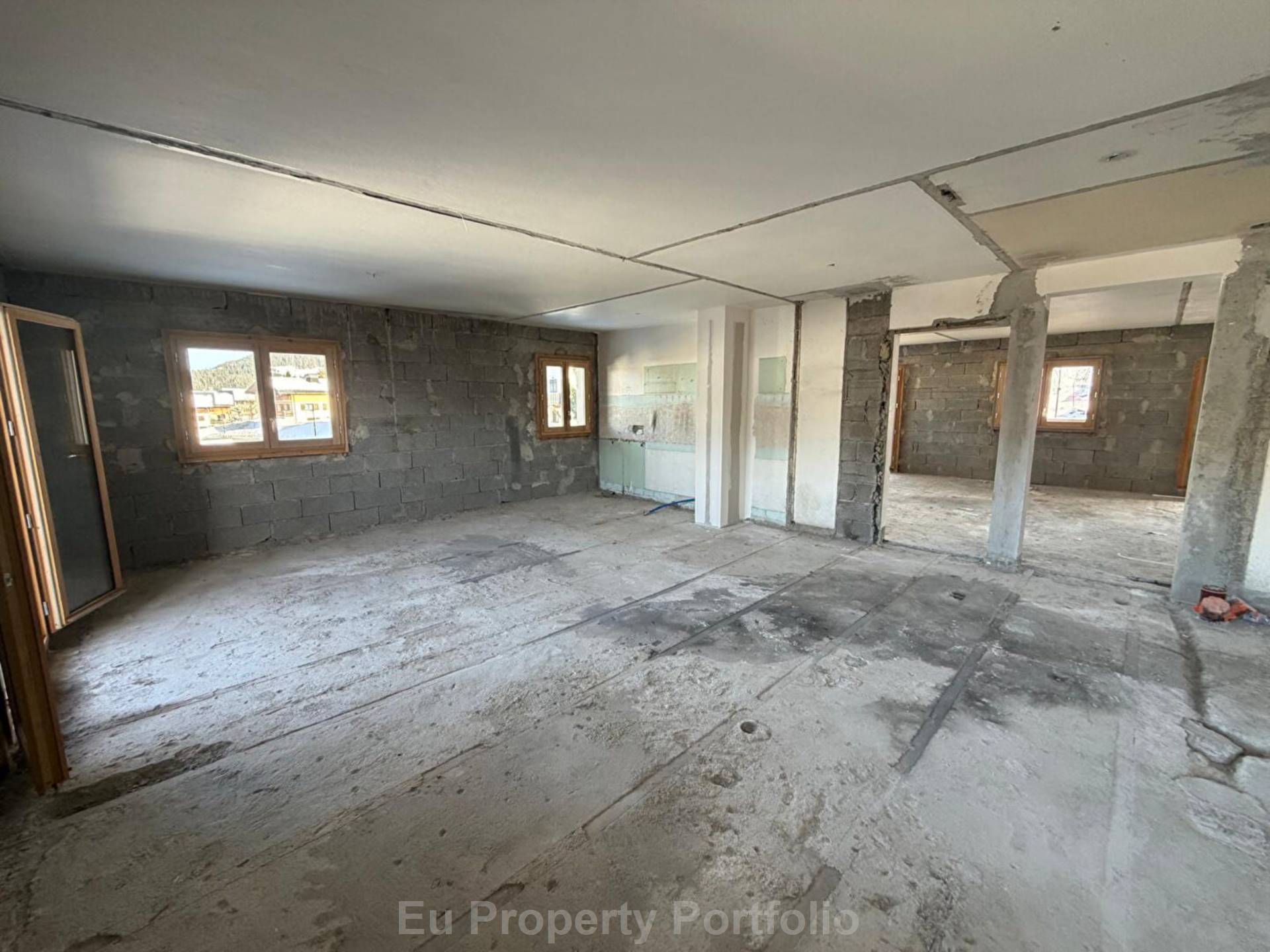 Crest Voland, Image 5