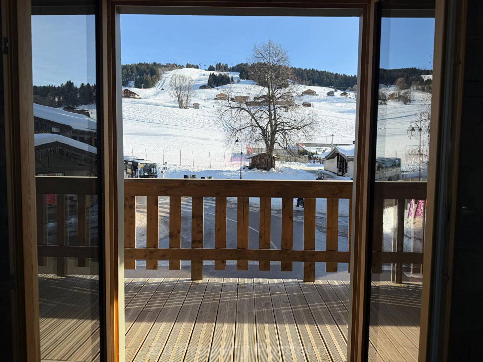 Crest Voland, Image 9