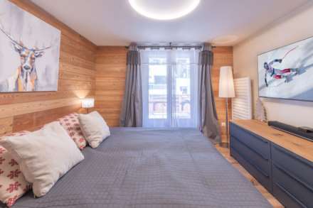 Centre Station / Av De La Muze, Image 6