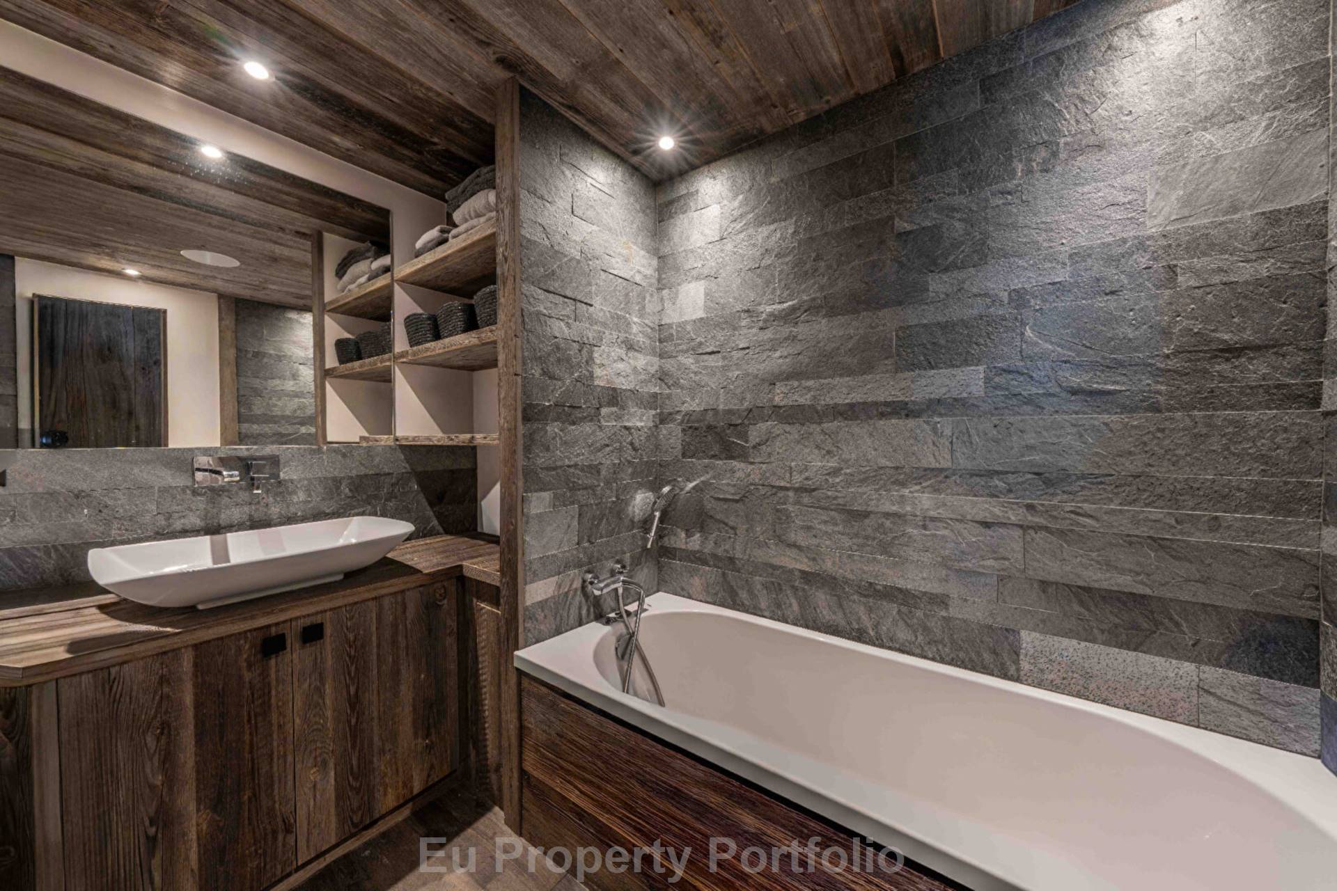 Riante Colline Bas, Image 5