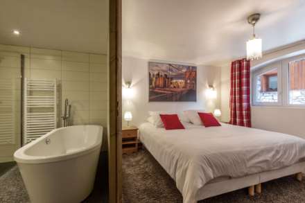 Val D'Isère | Le Centre, Image 11