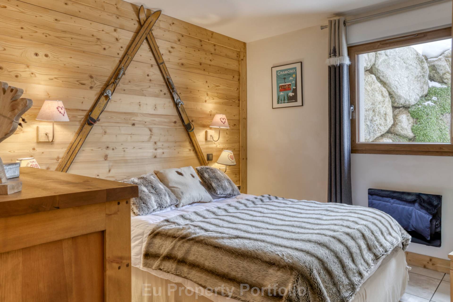 Crest Voland, Image 15