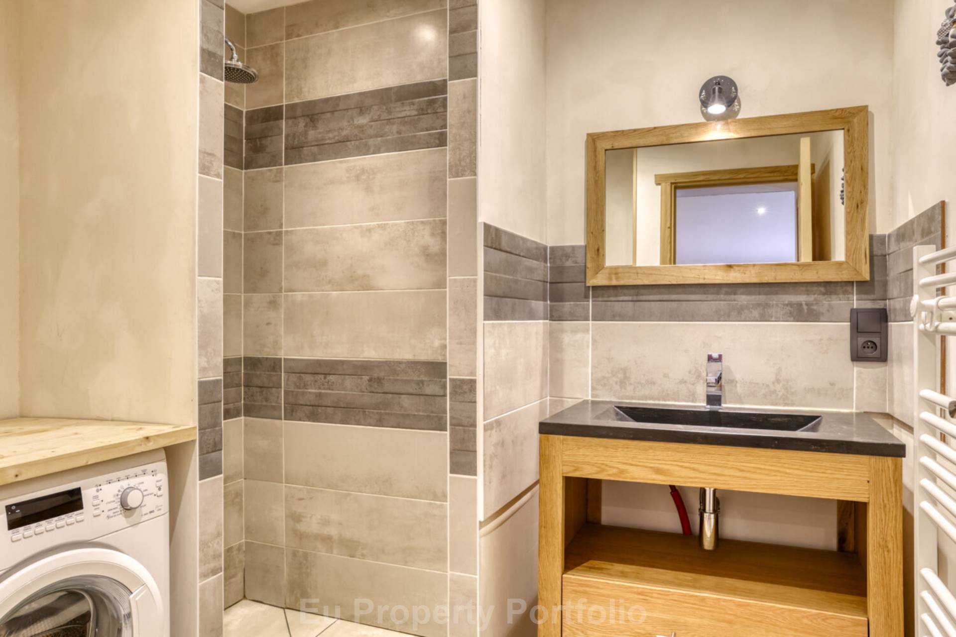 Crest Voland, Image 17