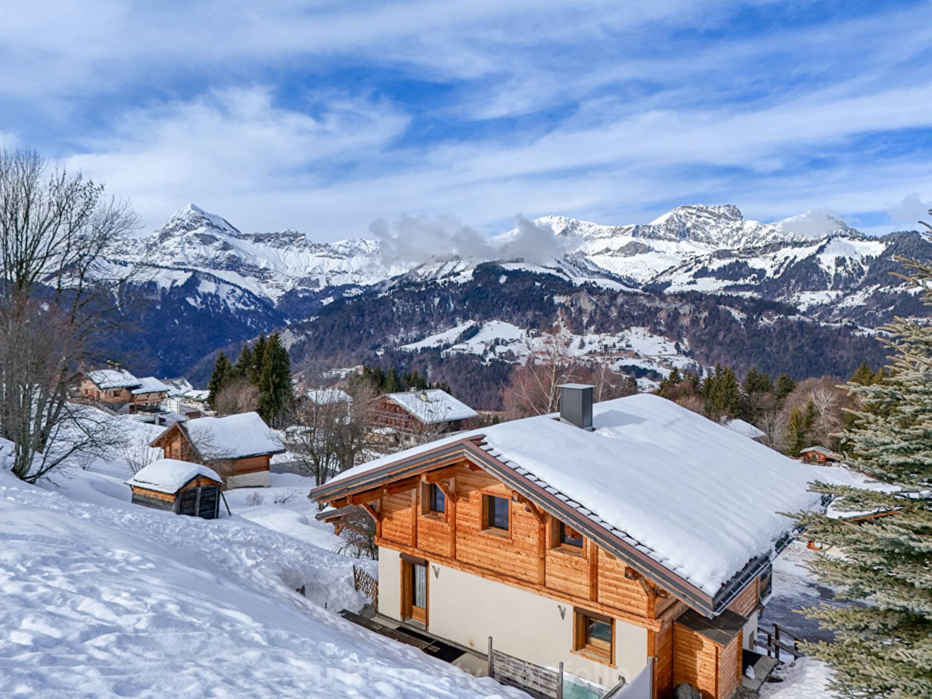 Crest Voland, Image 18