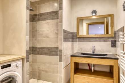 Crest Voland, Image 17