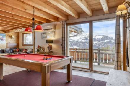 Crest Voland, Image 2