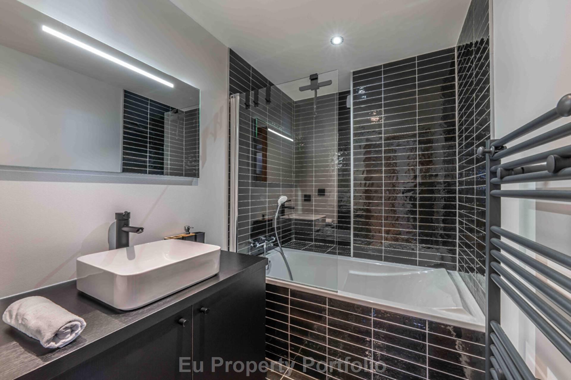 Demi-Quartier | Pont D'Arbon, Image 11