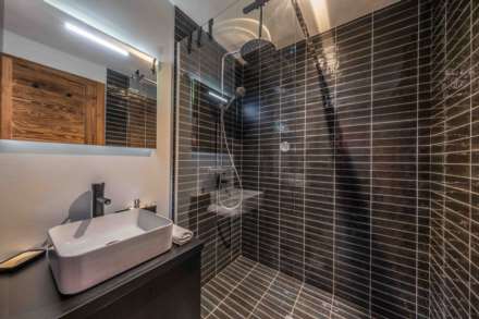 Demi-Quartier | Pont D'Arbon, Image 12