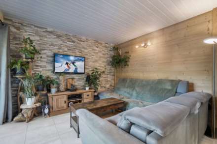 Saint-Martin-De-Belleville | C, Image 6