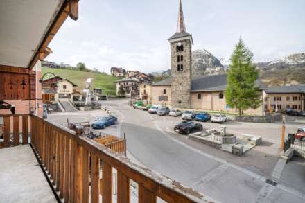 Saint-Martin-De-Belleville | C, Image 6