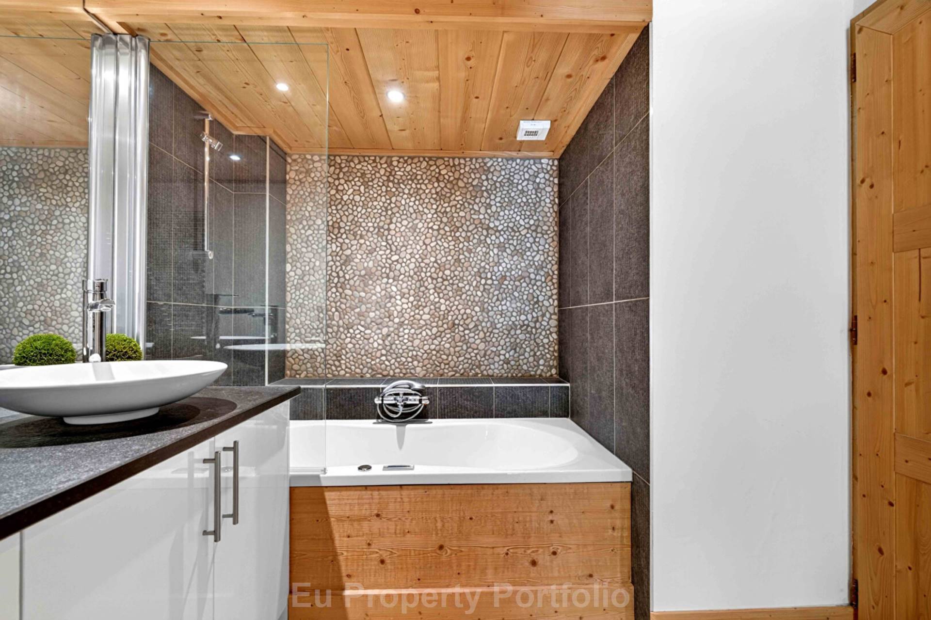 Saint-Martin-De-Belleville | L, Image 10