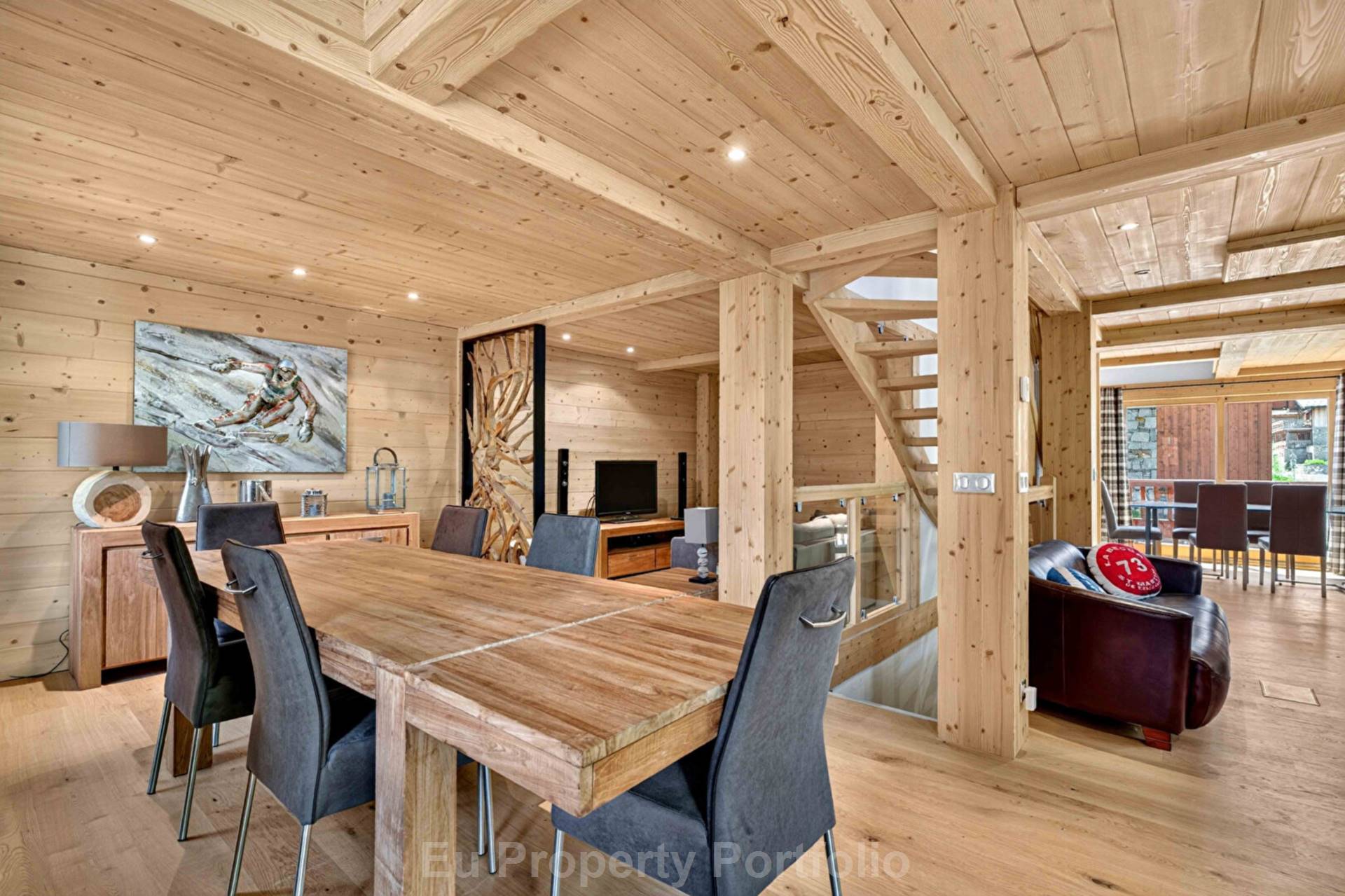 Saint-Martin-De-Belleville | L, Image 2