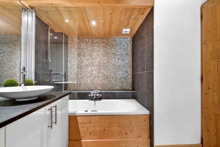 Saint-Martin-De-Belleville | L, Image 10