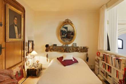 Paris - Neuilly-Sur-Seine, France, Image 11