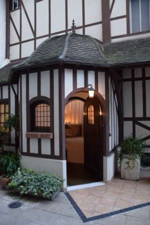 Paris - Neuilly-Sur-Seine, France, Image 3