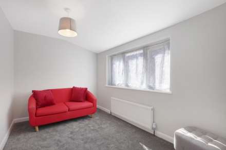 Station Road, Rainham, Image 9